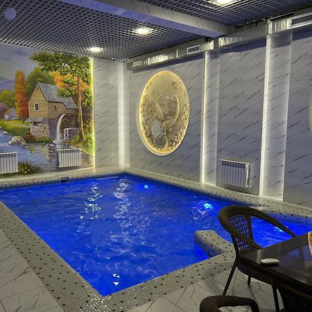 Grand Karavan Hotel Tasken Kültér fotó