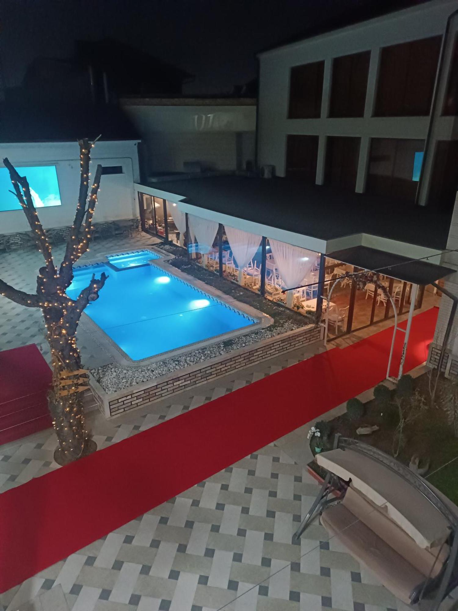 Grand Karavan Hotel Tasken Kültér fotó